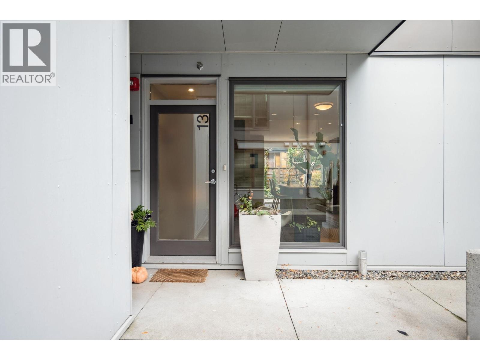 13 531 E 16TH AVENUE, Vancouver