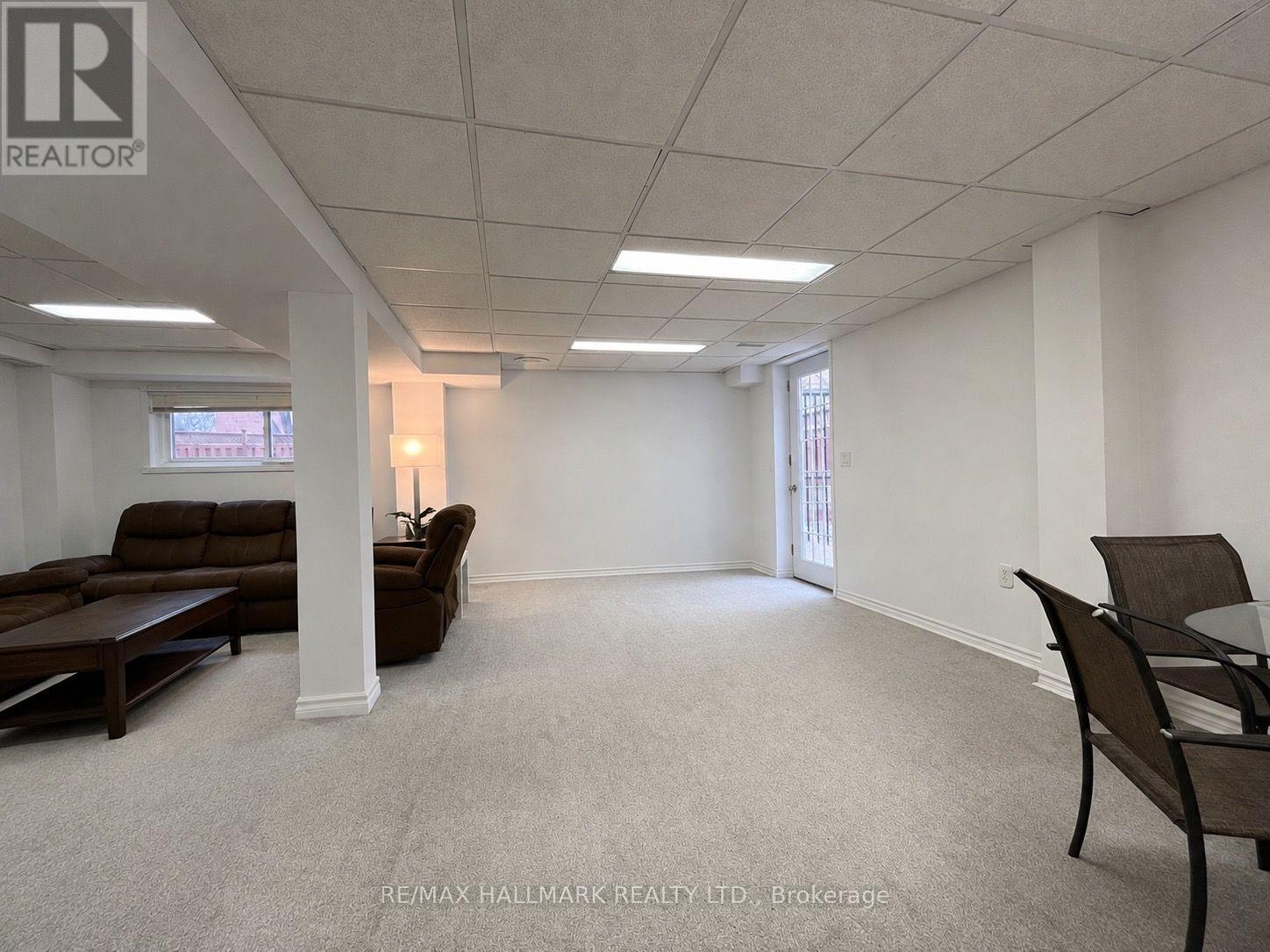 LOWER - 82 RUSH ROAD, Aurora (Bayview Wellington) — photo 4