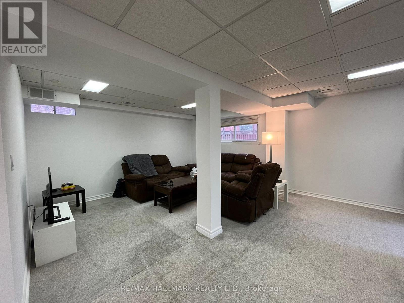 LOWER - 82 RUSH ROAD, Aurora (Bayview Wellington) — photo 2
