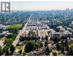 819 Sangster Place, New Westminster, BC V3L4L7 Photo 7