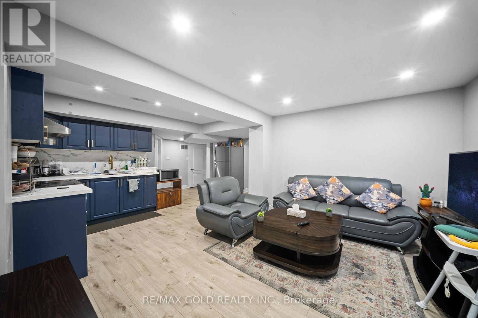 9 SQUIRRELTAIL WAY - Image 36