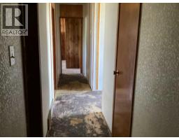 Hall - 485 Paradise Street, Worsley, AB T0H3W0 Photo 6