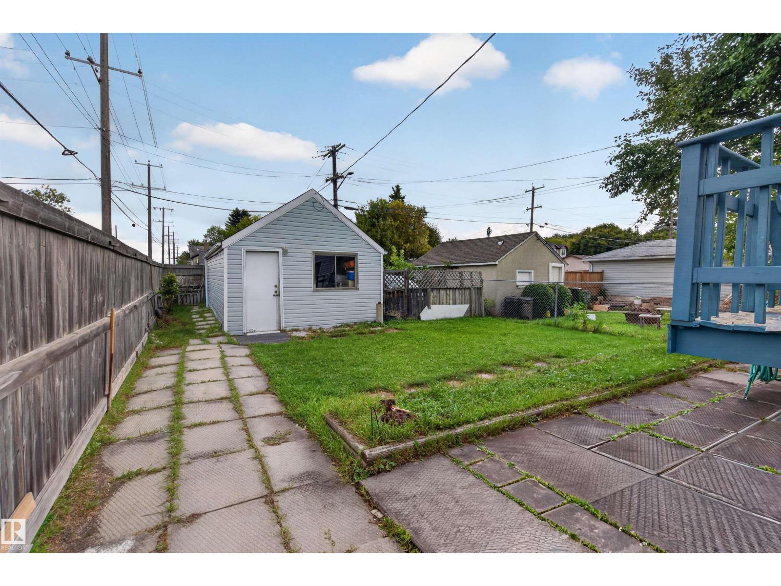 11549 82 ST NW - 31
