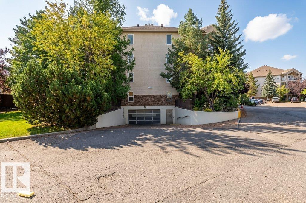 #203 8912 156 ST NW - 62