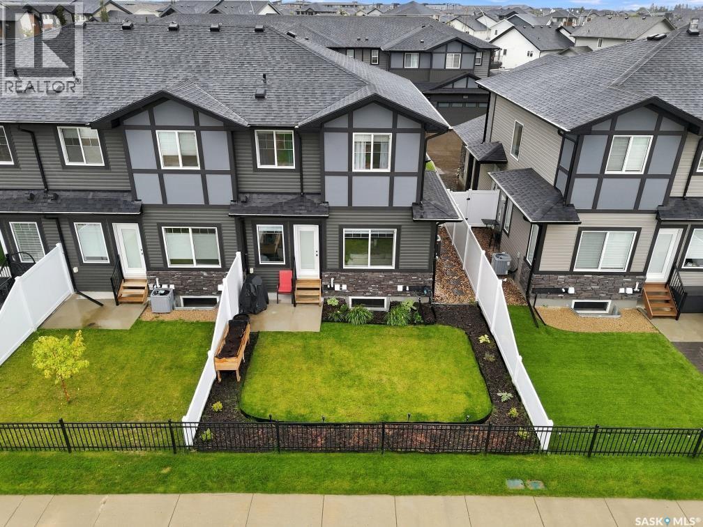 #4 525 Mahabir LANE - 34