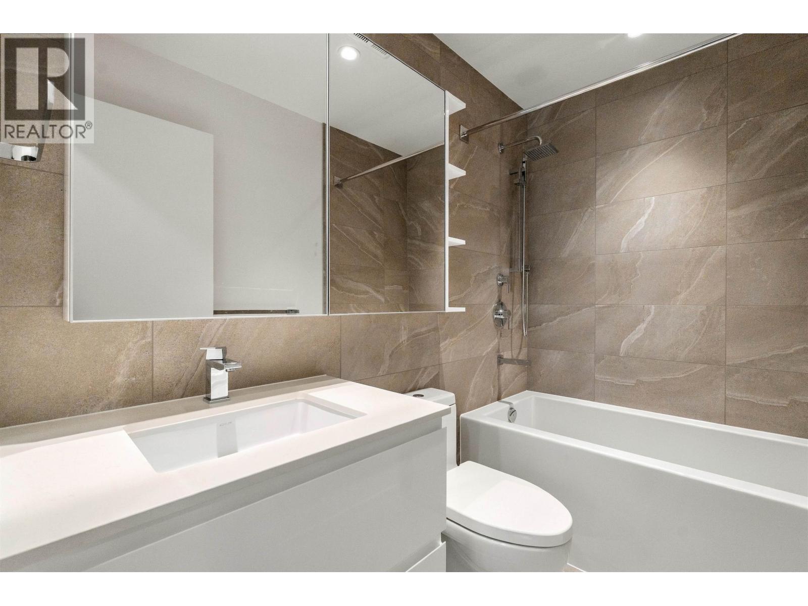 527 6300 MINORU BOULEVARD, Richmond