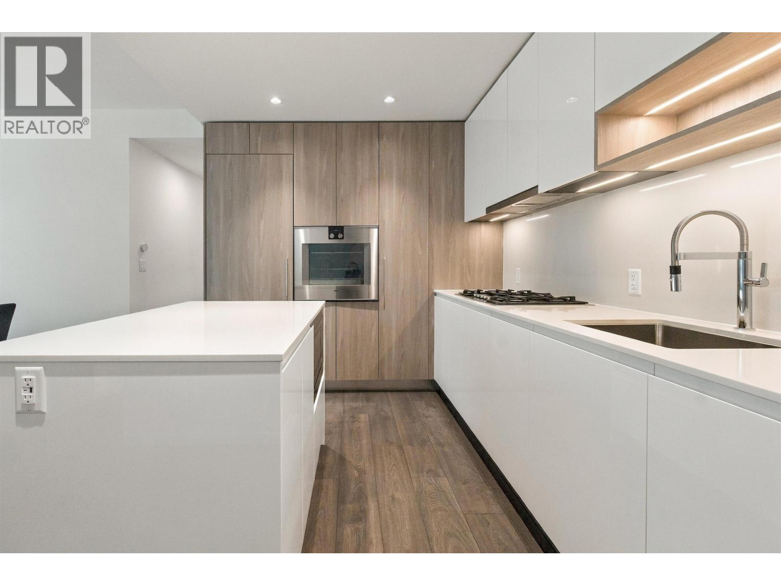 527 6300 MINORU BOULEVARD, Richmond