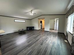 79086 Highway 5 South Road, Neepawa, MB R0J1H0 Photo 11