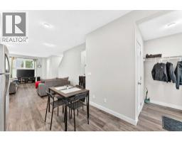Bedroom - 112 Carrington Boulevard Nw, Calgary, AB T3P1K8 Photo 14