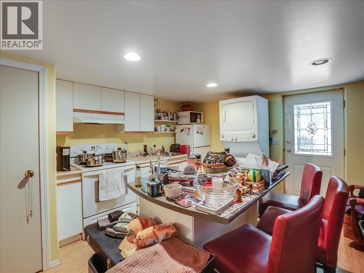 908 Fifth Street, Nelson