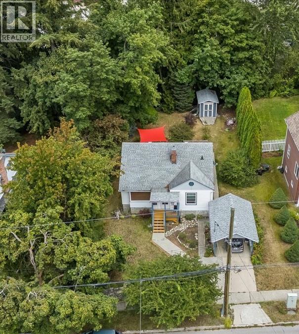 908 Fifth Street, Nelson