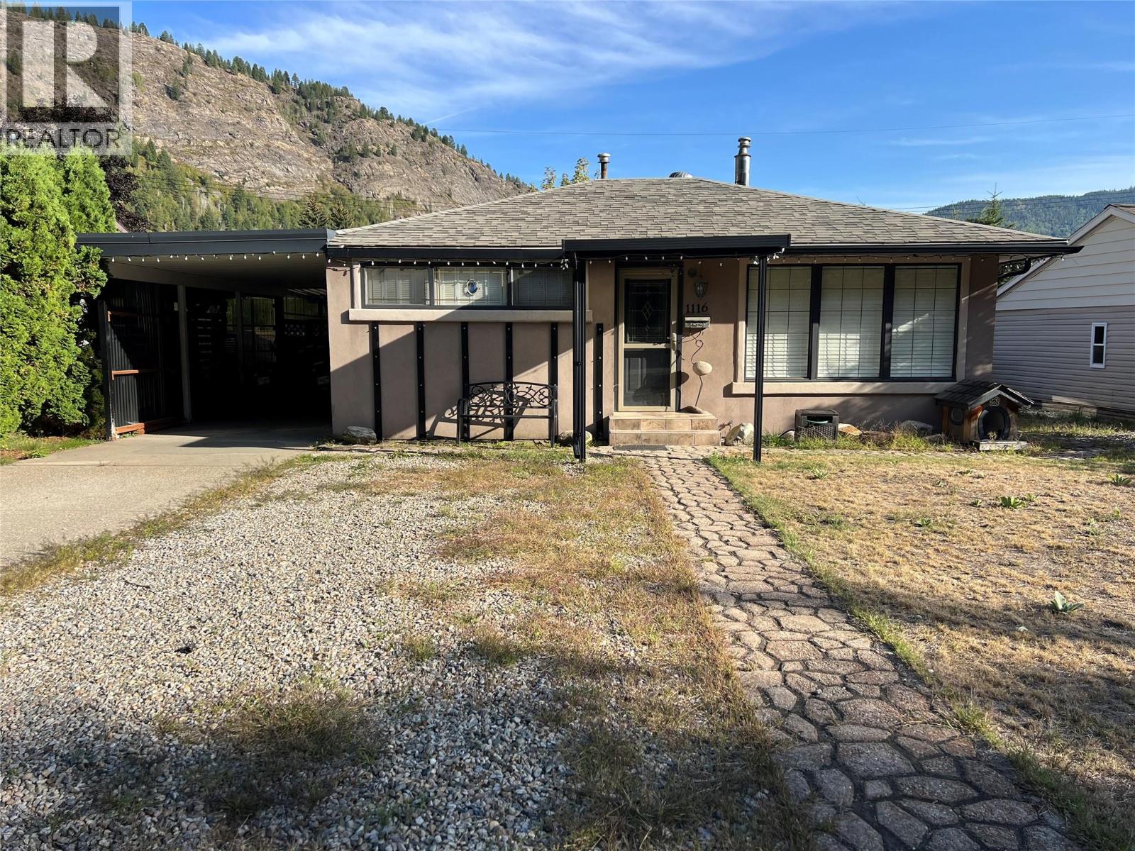 1116 Marianna Crescent, Trail