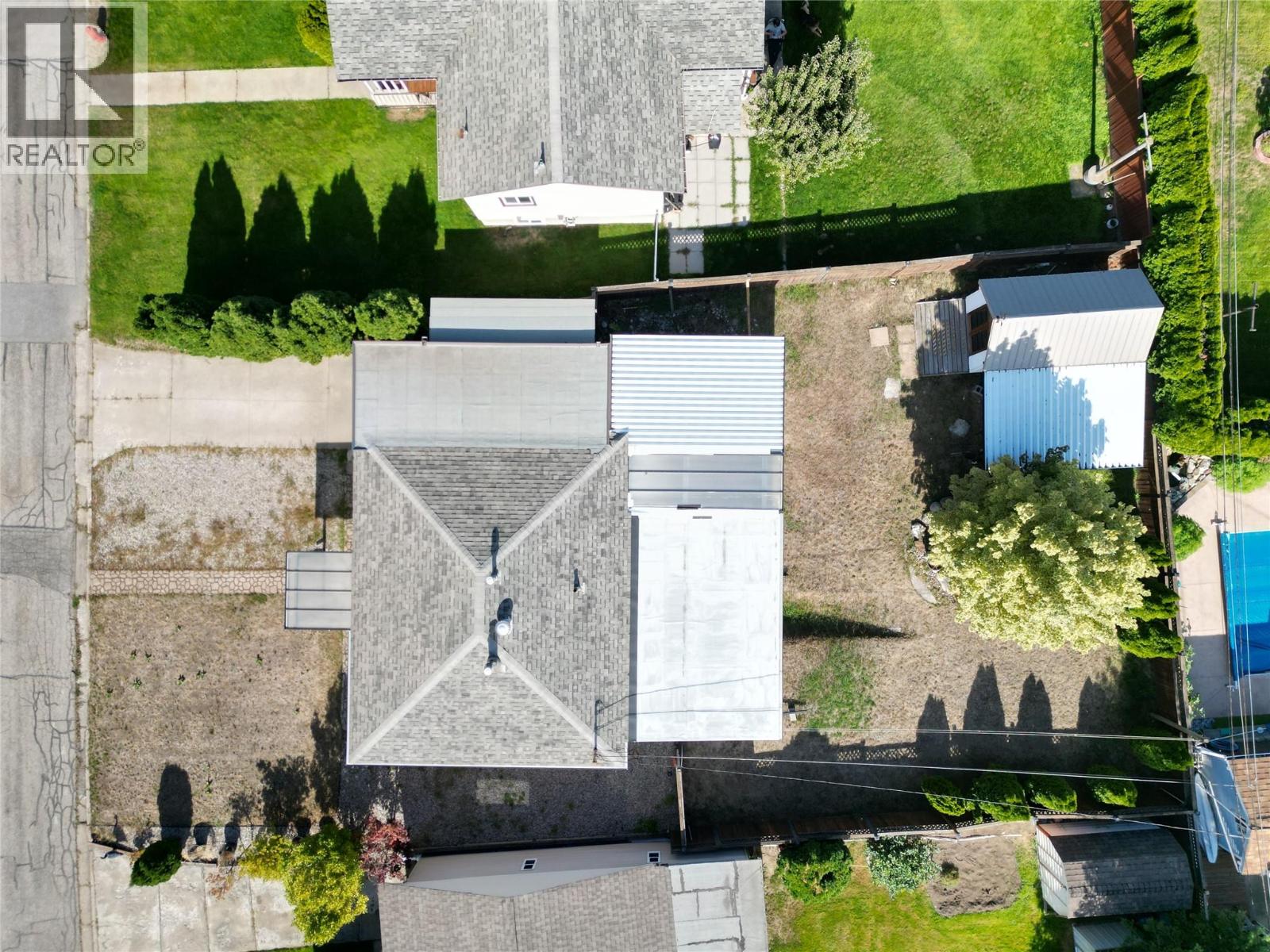 1116 Marianna Crescent, Trail
