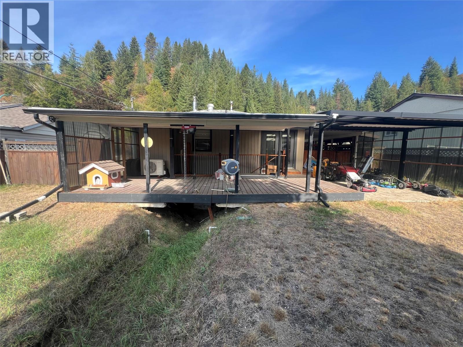 1116 Marianna Crescent, Trail