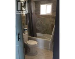 10337 110 Avenue, Peace River, AB T8S1K5 Photo 6