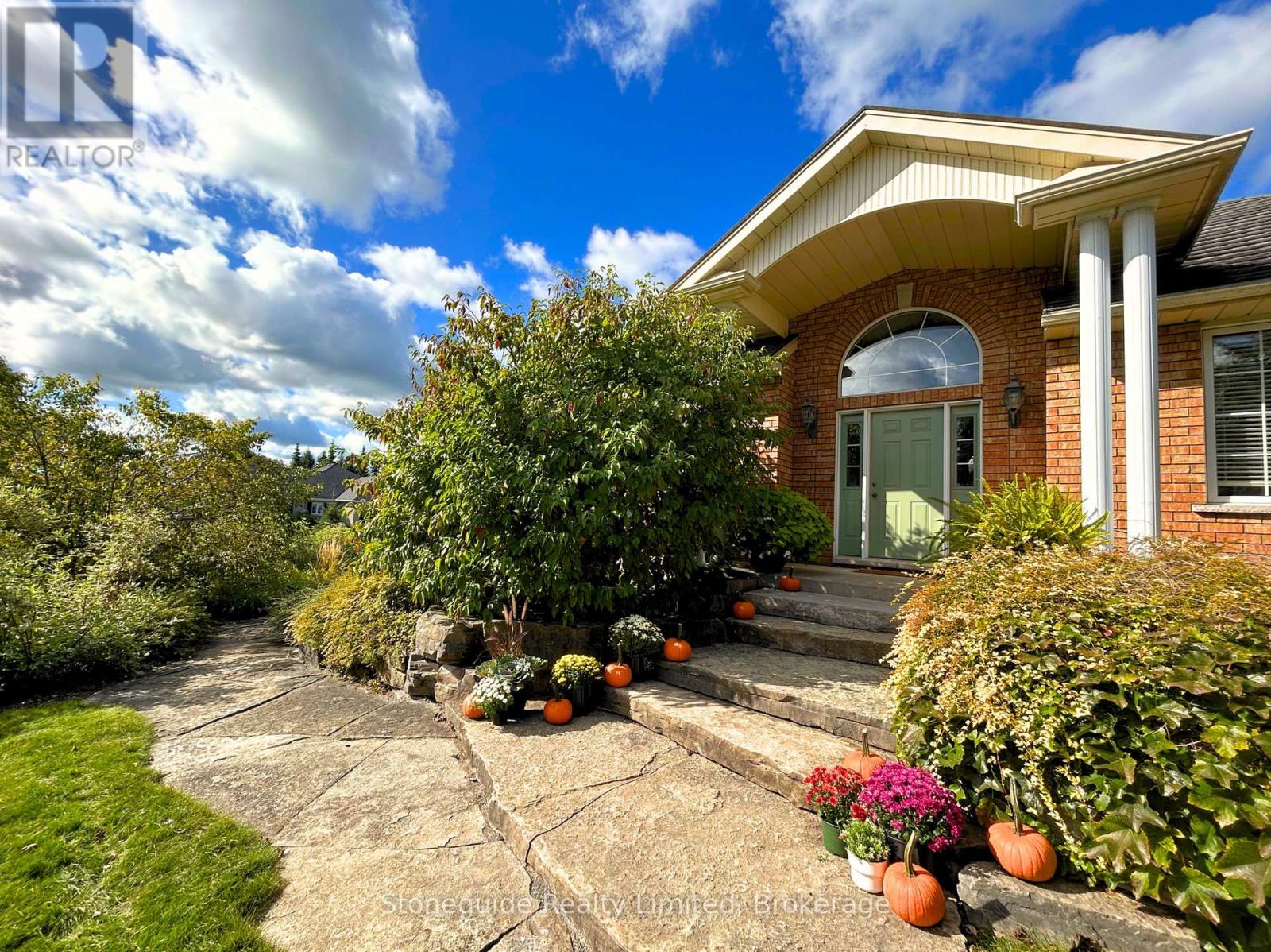 1580 COLLEGE PARK DRIVE, Peterborough (Otonabee Ward 1) — photo 2