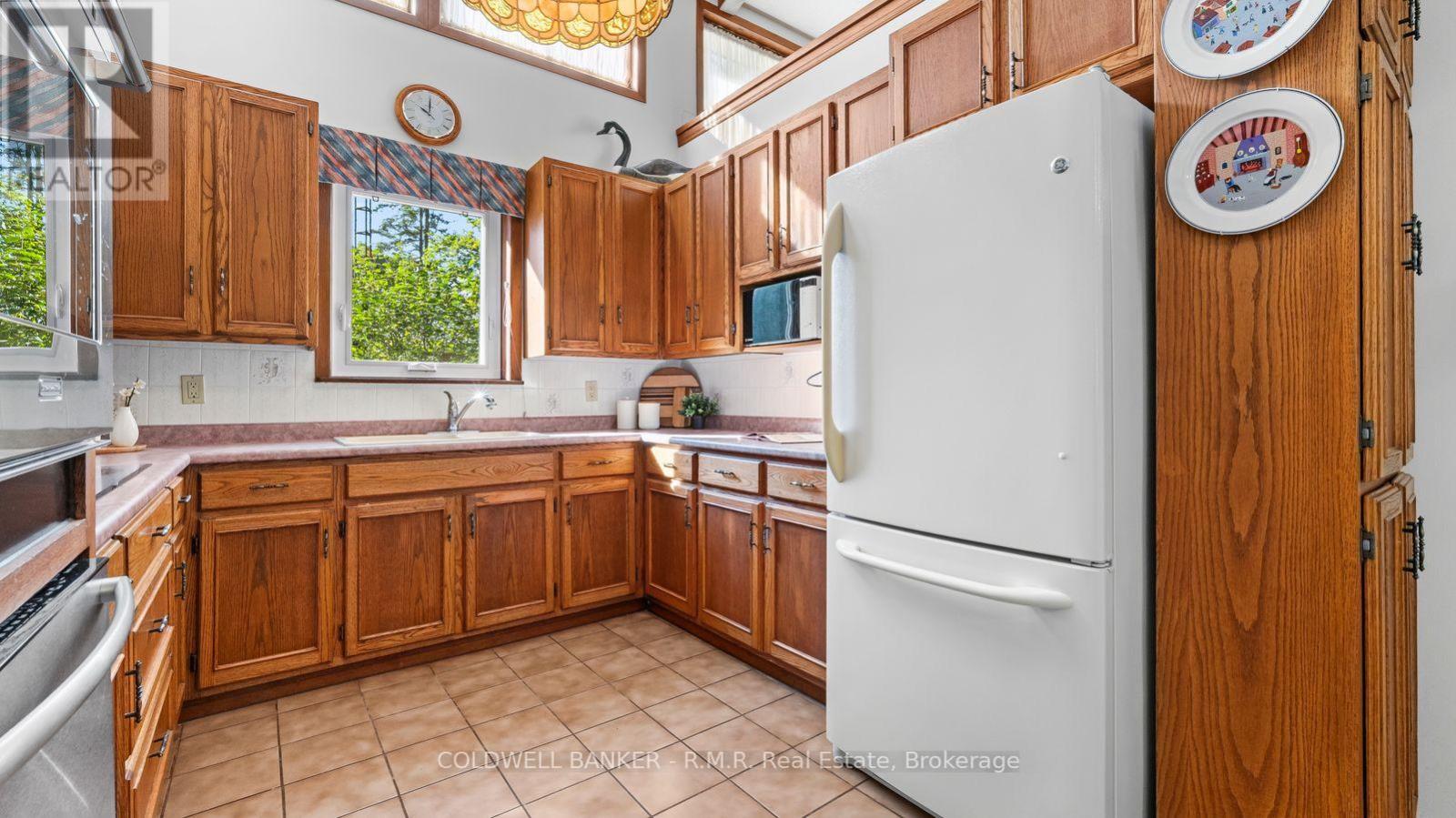 3621 KENNEDY ROAD - 10
