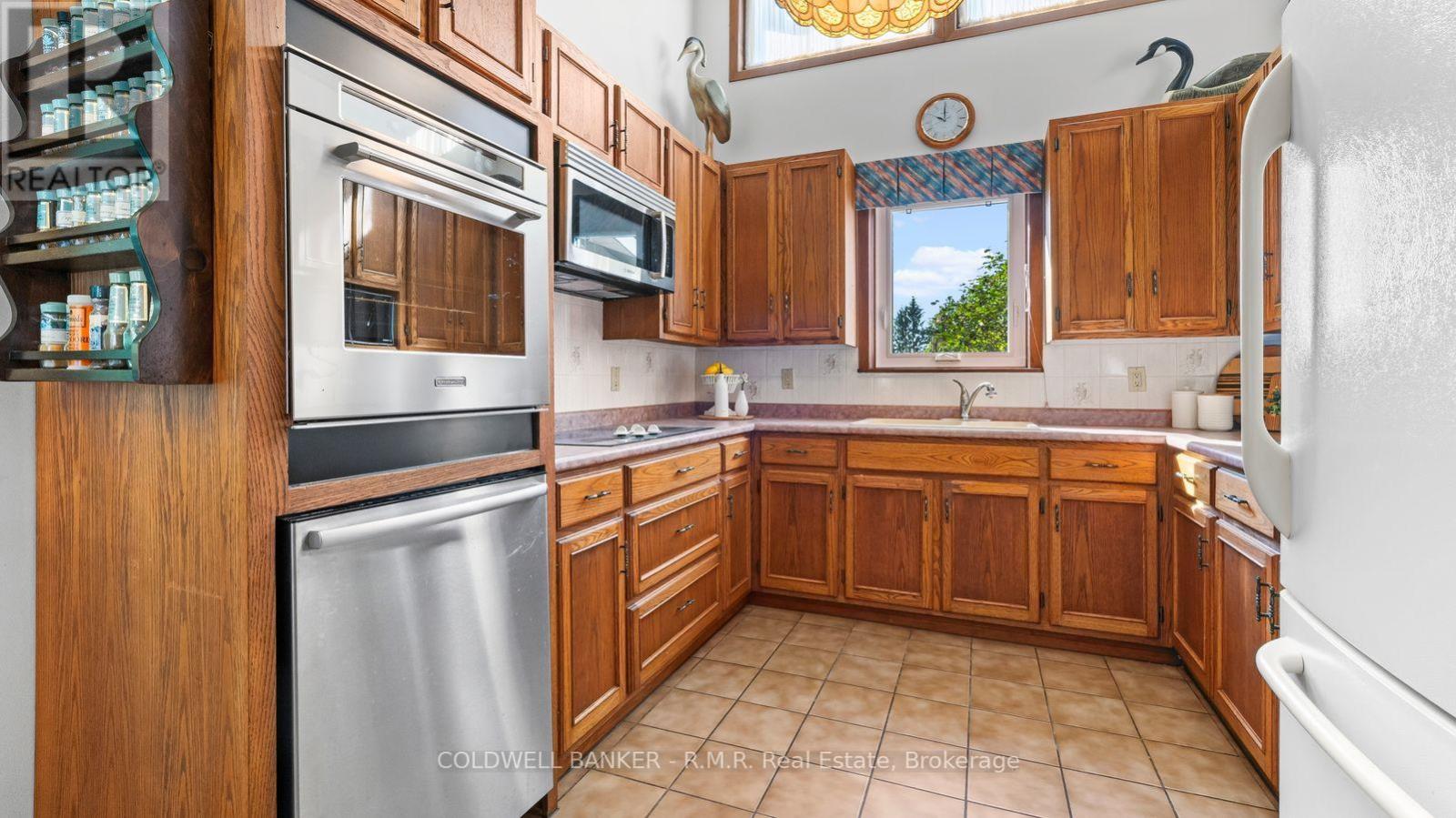 3621 KENNEDY ROAD, Hamilton Township — photo 9