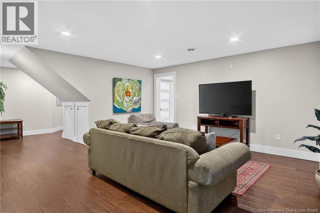 200 Inglewood Drive - Image 27