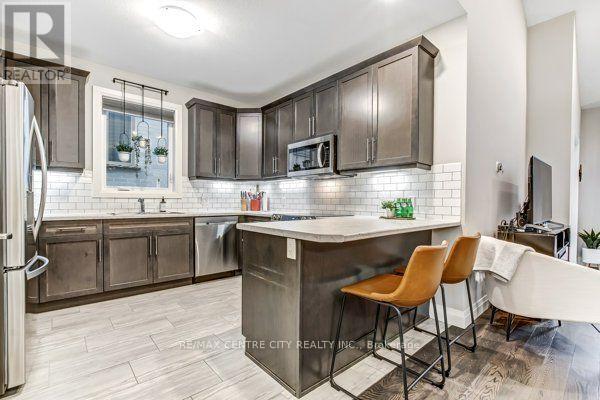 1625 VALHALLA STREET, London North (North E) — photo 6
