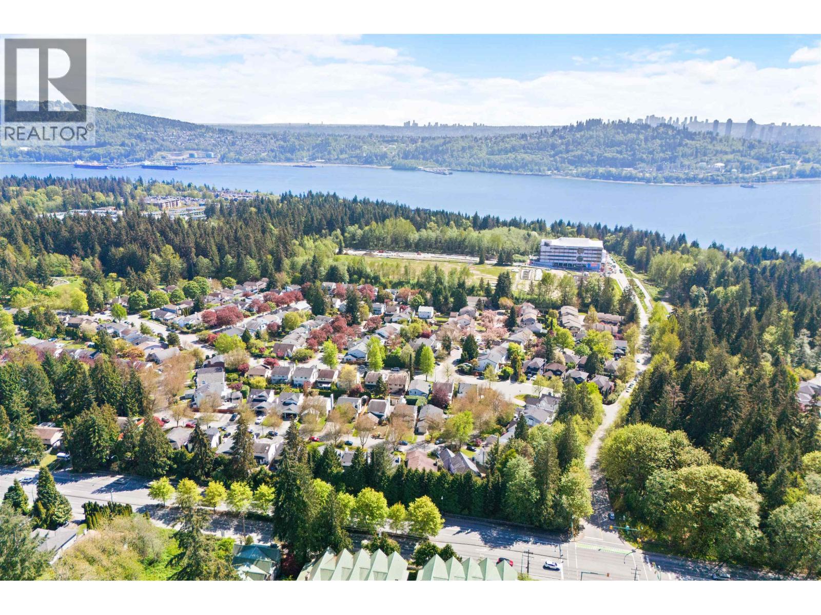 3336 MANNING CRESCENT, North Vancouver