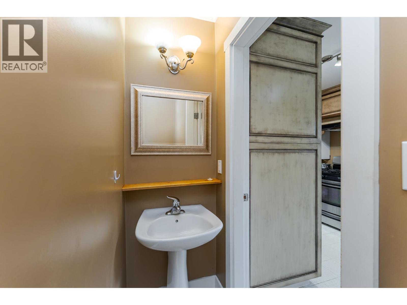 1684 5TH AVENUE - 10