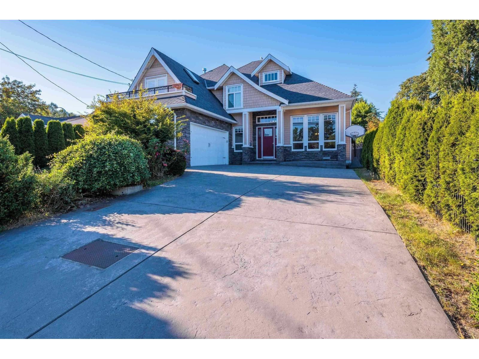 16067 14 AVENUE, Surrey — photo 2