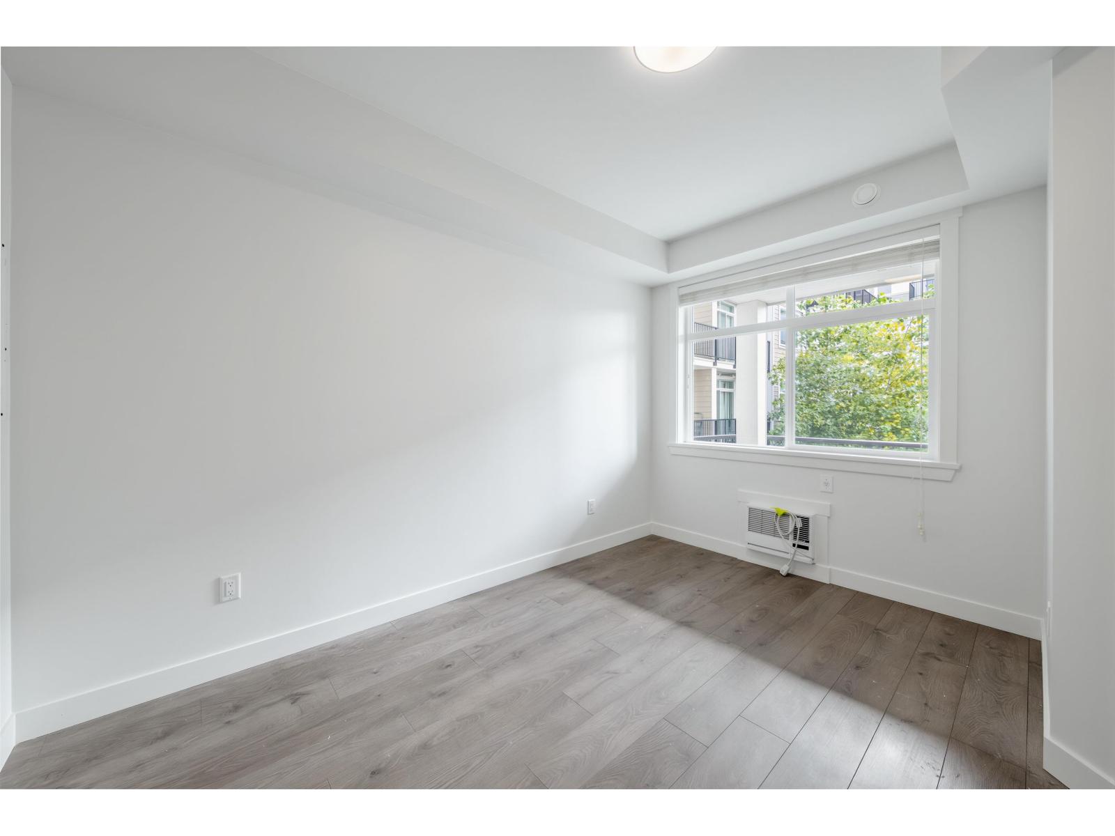 209 20686 EASTLEIGH CRESCENT, Langley
