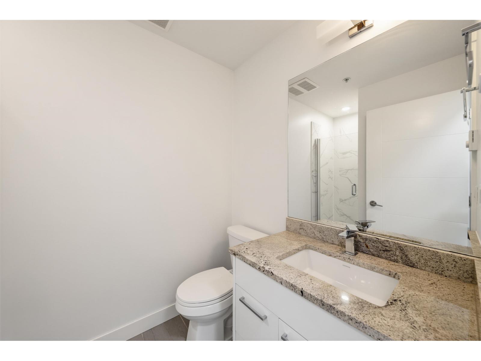 209 20686 EASTLEIGH CRESCENT, Langley