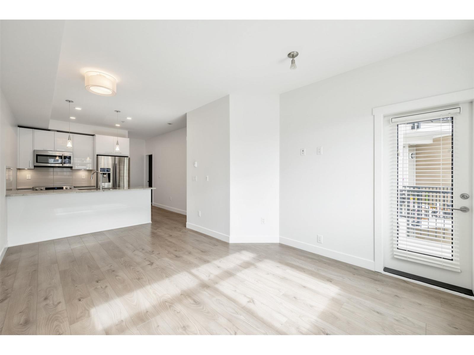 209 20686 EASTLEIGH CRESCENT, Langley