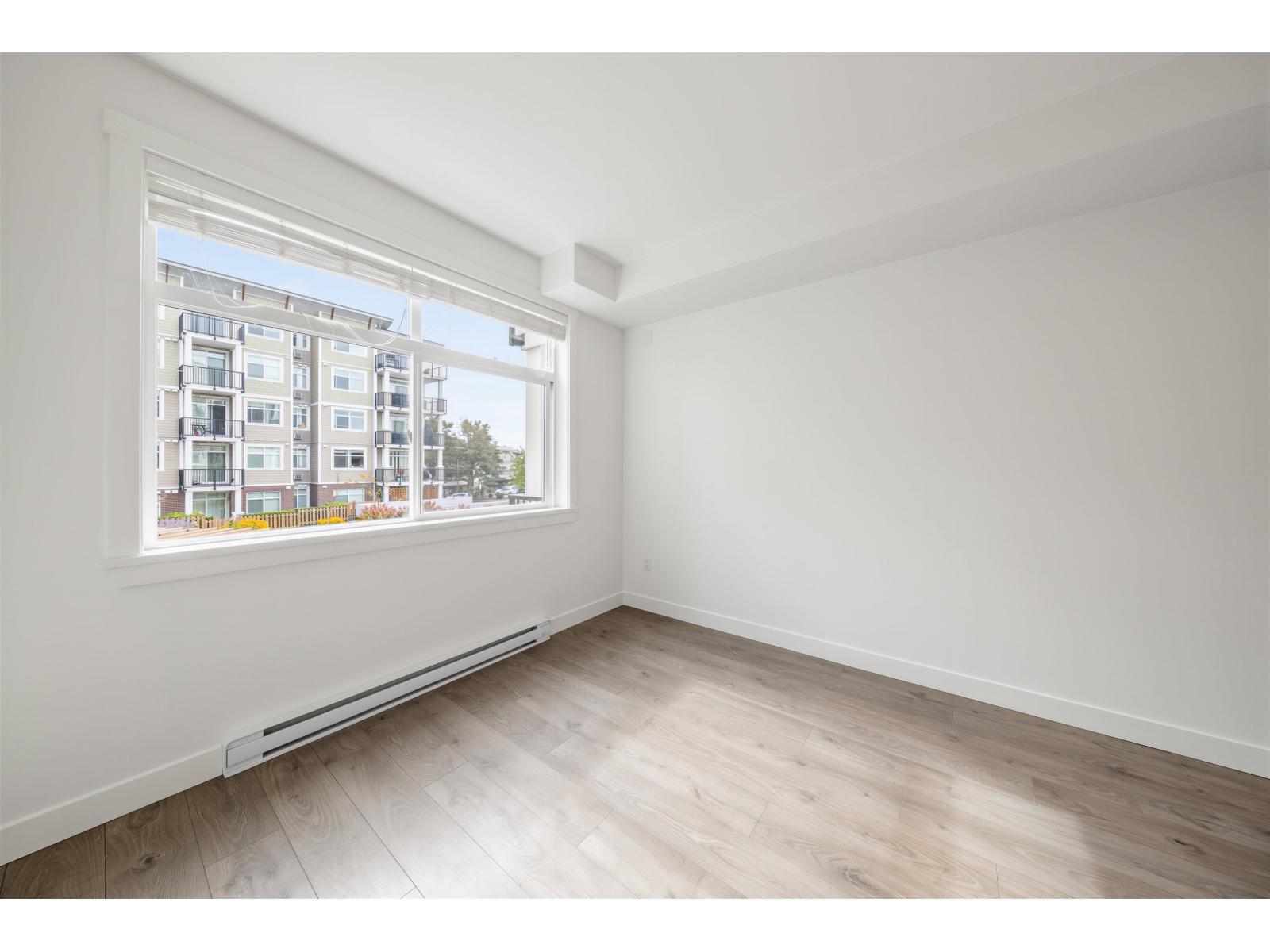 209 20686 EASTLEIGH CRESCENT, Langley