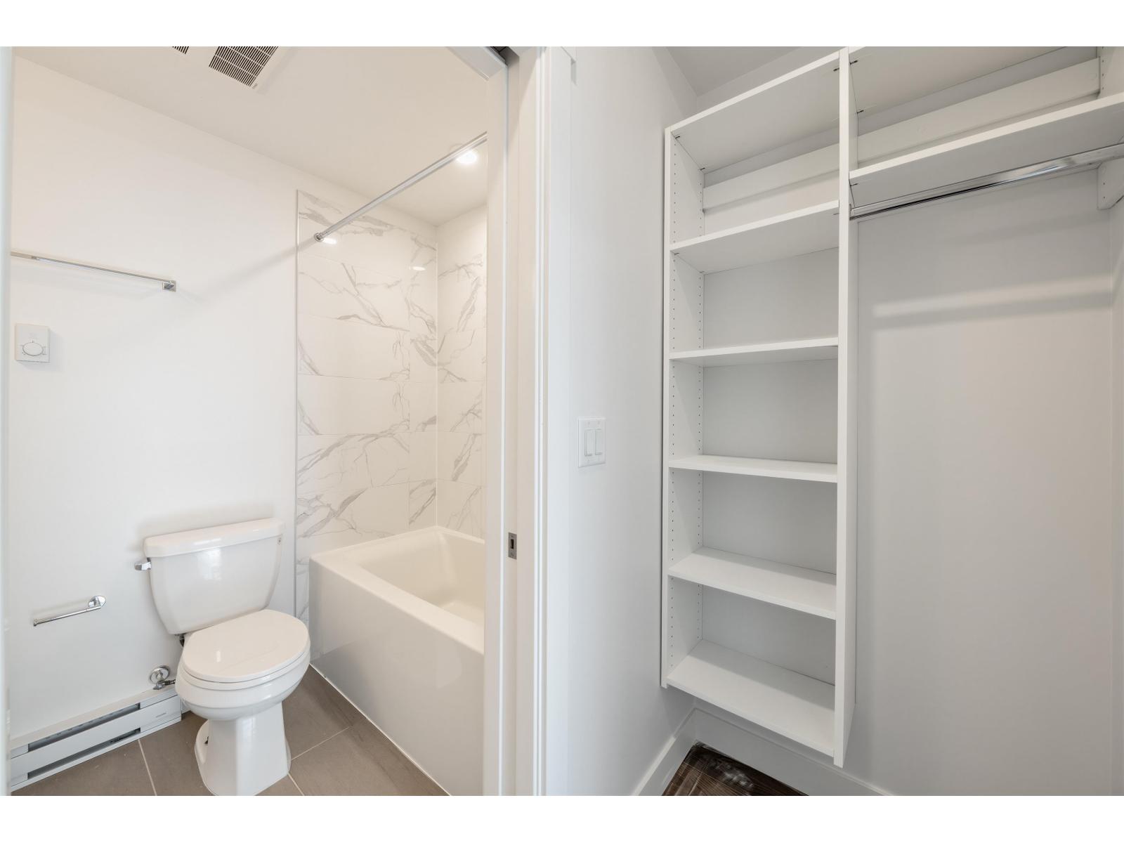 209 20686 EASTLEIGH CRESCENT, Langley