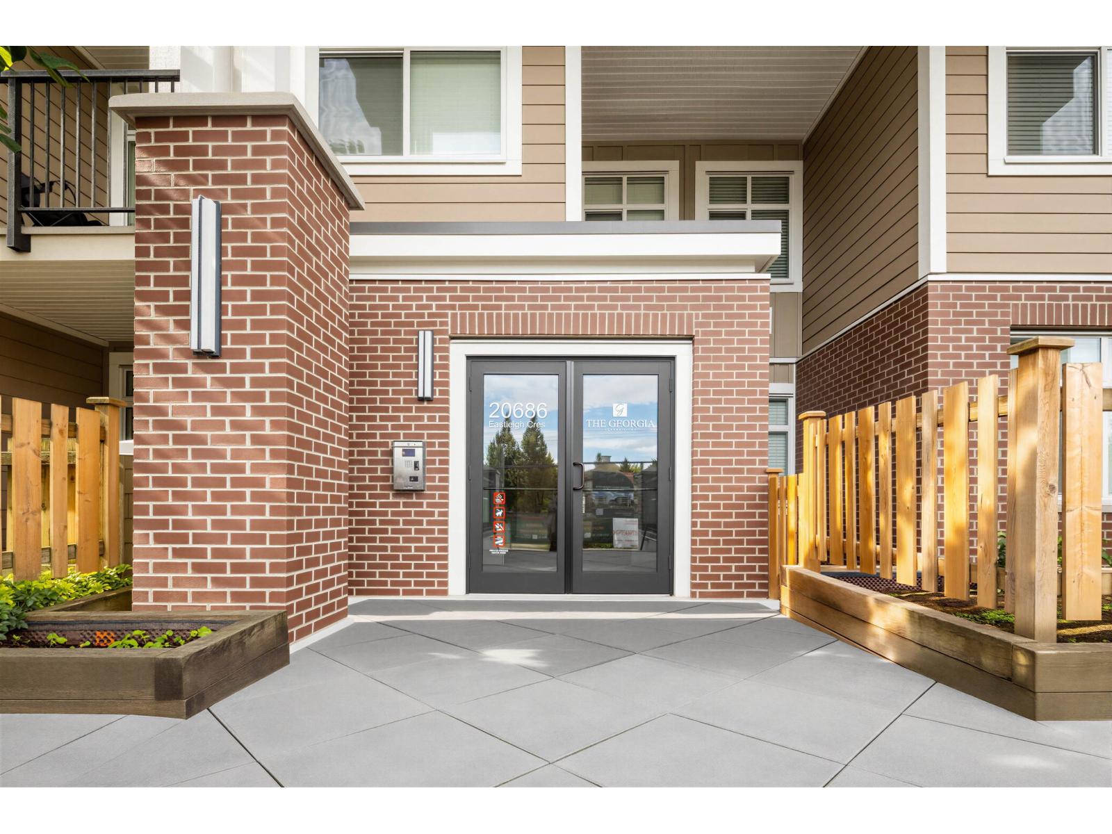 209 20686 EASTLEIGH CRESCENT, Langley