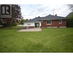 33 Pembroke Street, Whitewater Region, ON K0J1K0 Photo 16