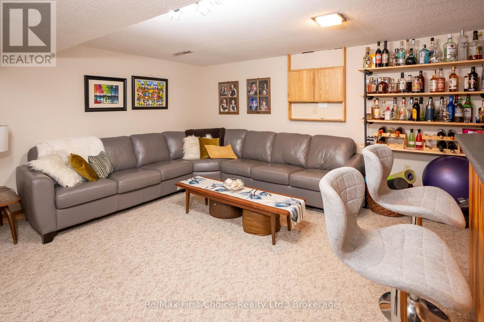 159 HOGARTH STREET - 34