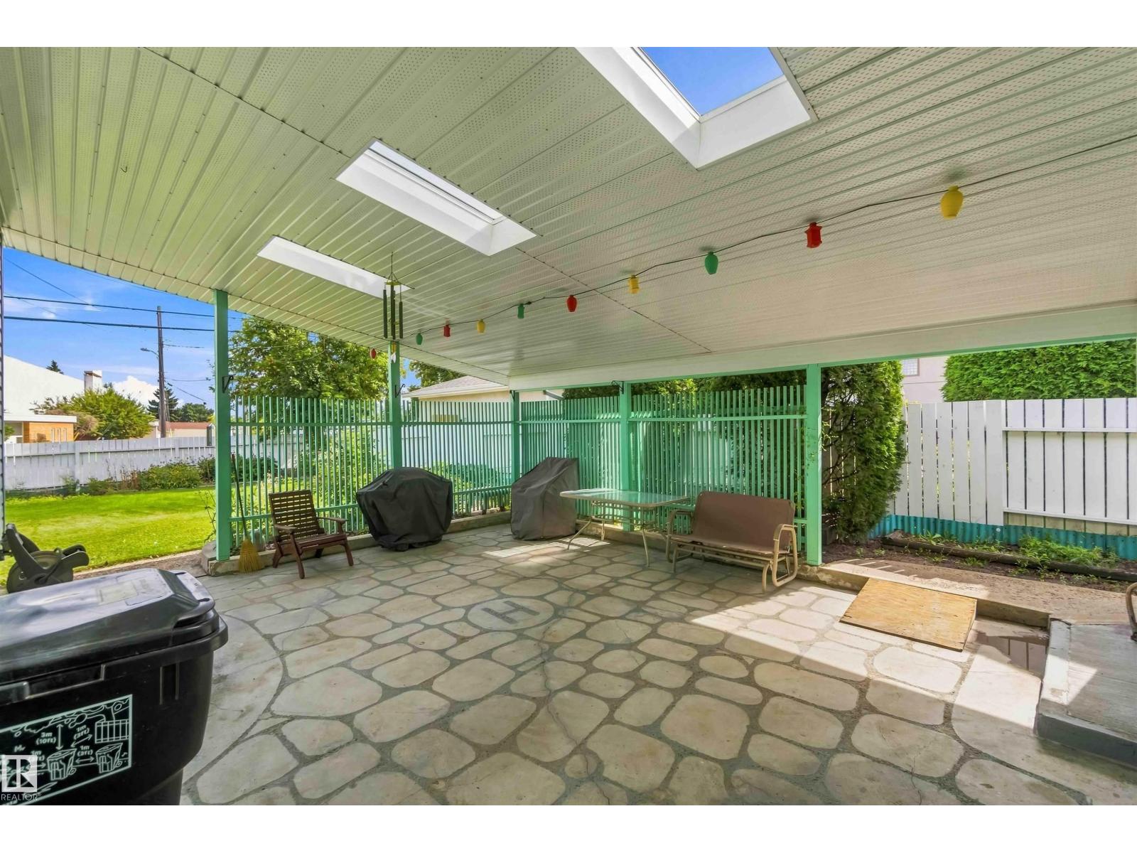 9311 68 ST NW - 21