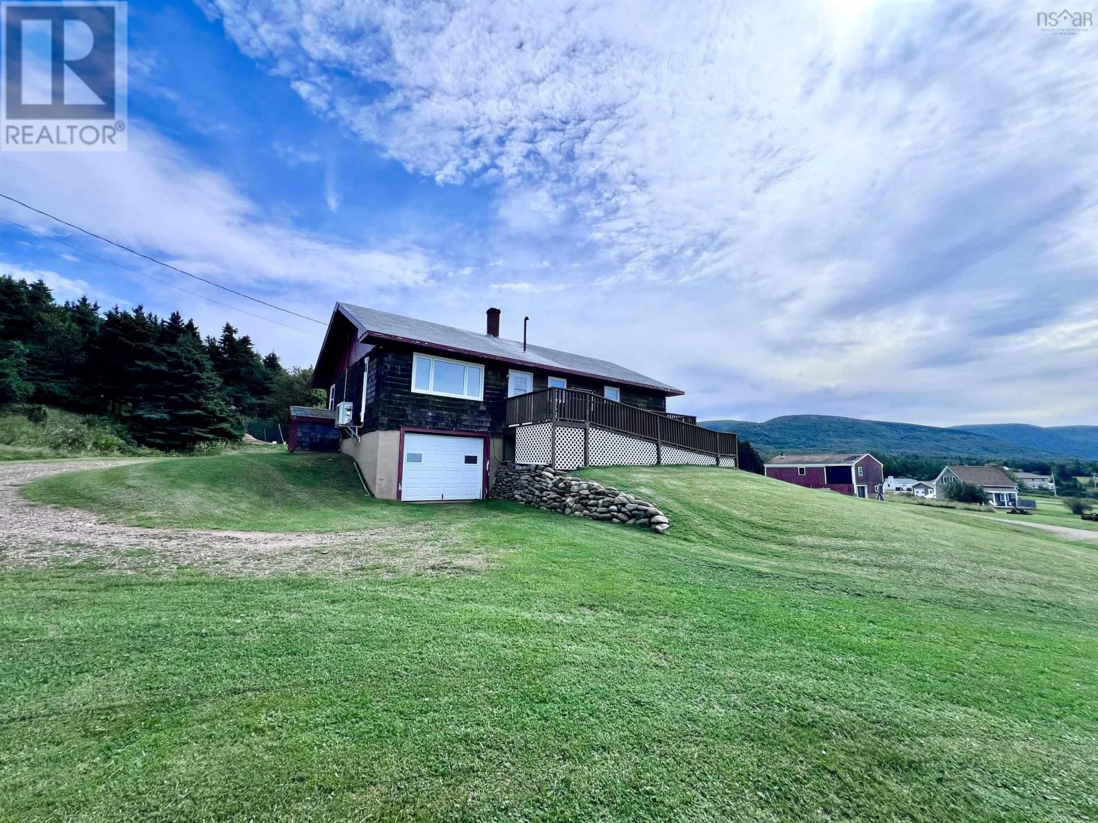 14086 Cabot Trail, Chéticamp — photo 1