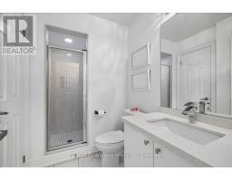 2400 Spring Meadow Way, Oakville, ON L6M0R6 Photo 37