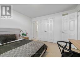2400 Spring Meadow Way, Oakville, ON L6M0R6 Photo 42