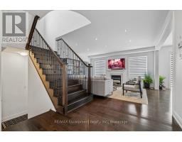 Bedroom 3 - 2400 Spring Meadow Way, Oakville, ON L6M0R6 Photo 7
