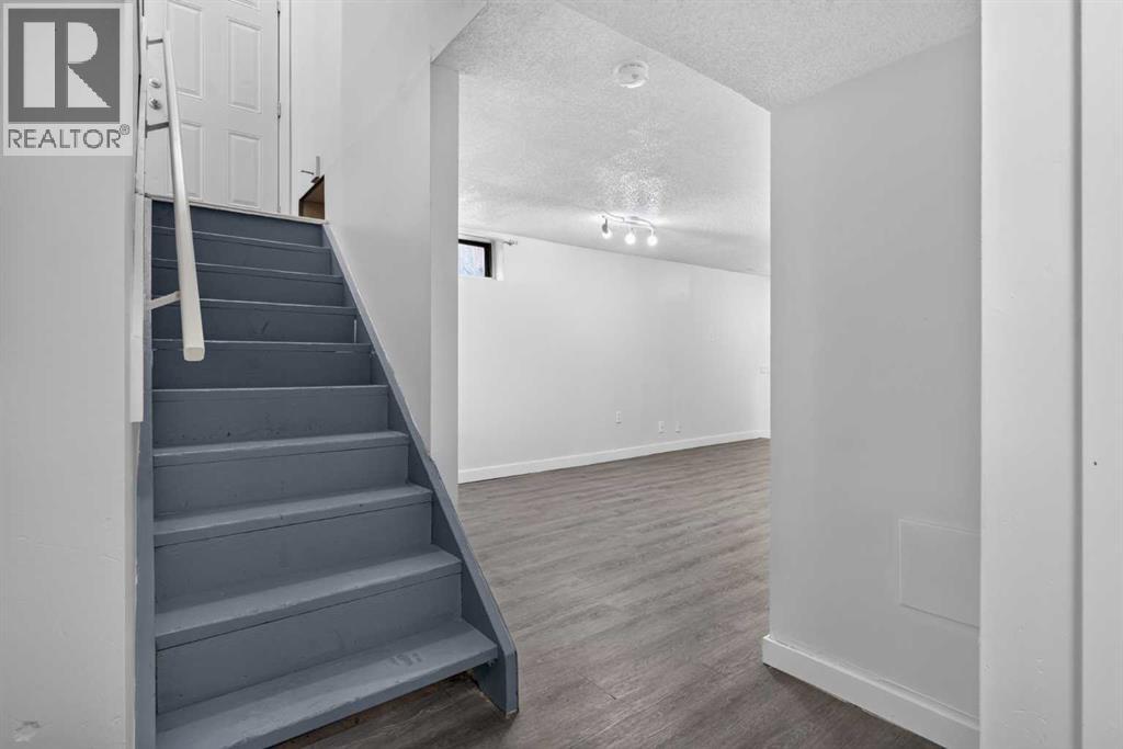 112 Abalone Place NE - 24