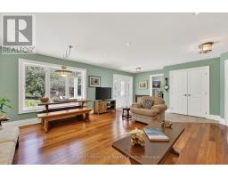 1036 River Road E, Wasaga Beach, ON L9Z2P7 Photo 12