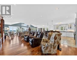 1036 River Road E, Wasaga Beach, ON L9Z2P7 Photo 14
