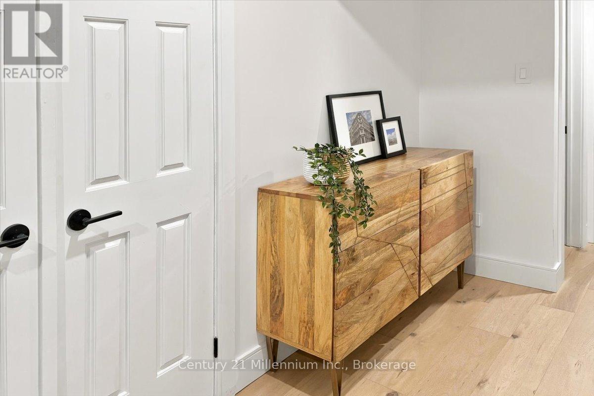 33 SLALOM GATE ROAD - Image 39