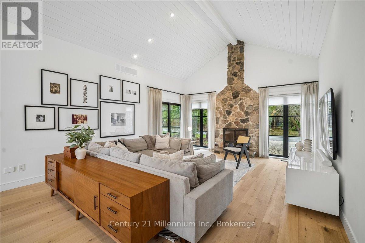 33 SLALOM GATE ROAD - 4