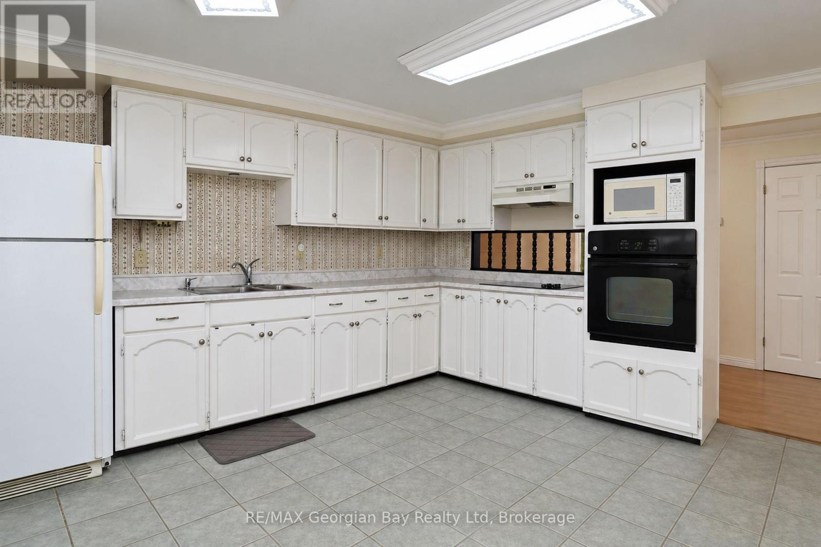 28 SHERIDAN STREET, Penetanguishene — photo 7
