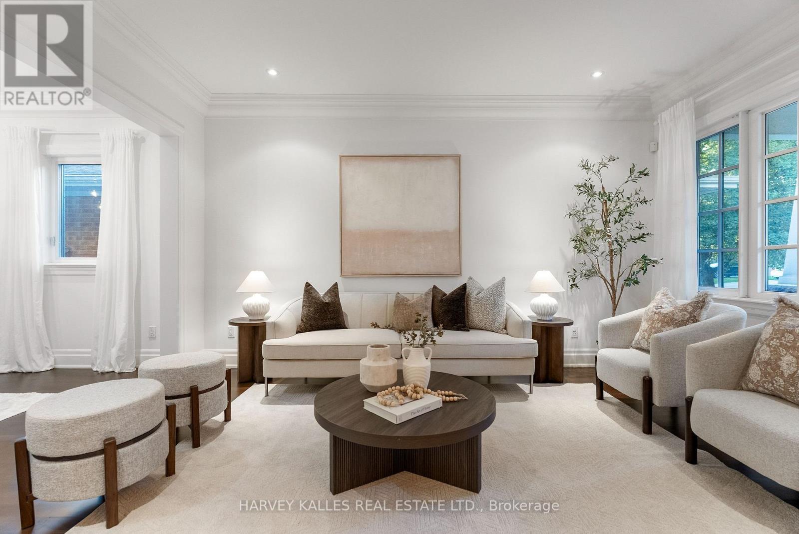 121 Johnston Avenue, Toronto — photo 3