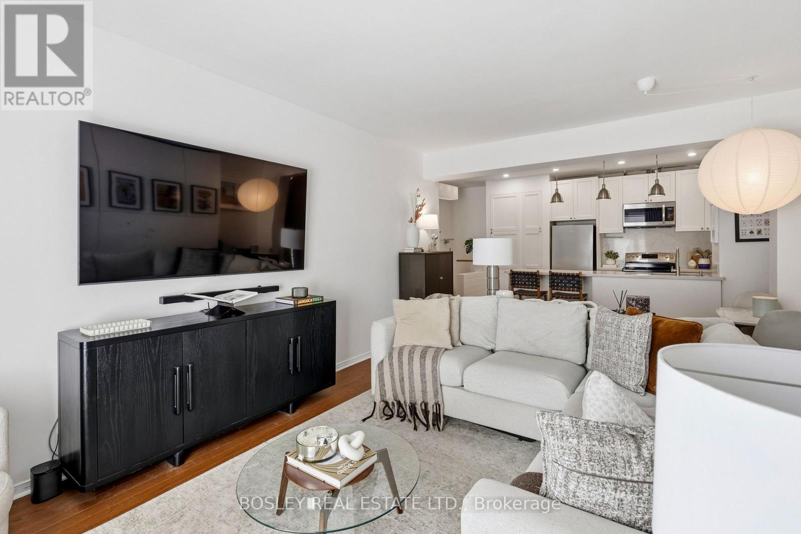 #105 801 KING STREET W - Image 12