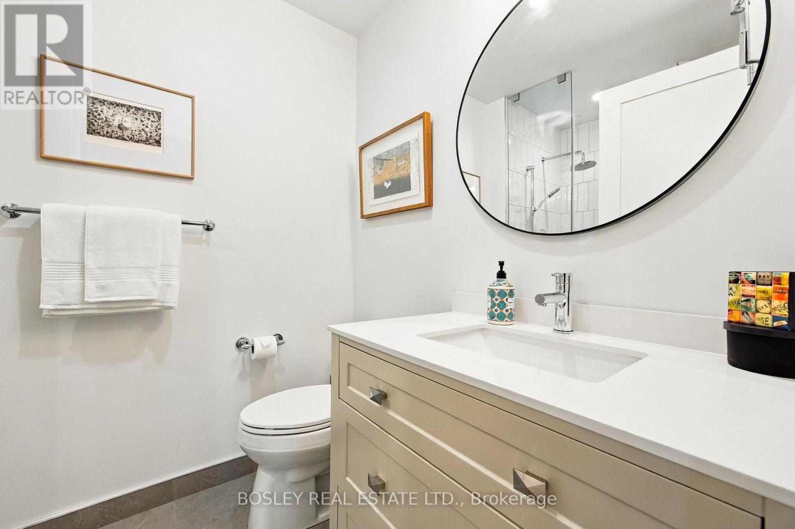 #802 25 BROADWAY AVENUE - Image 19