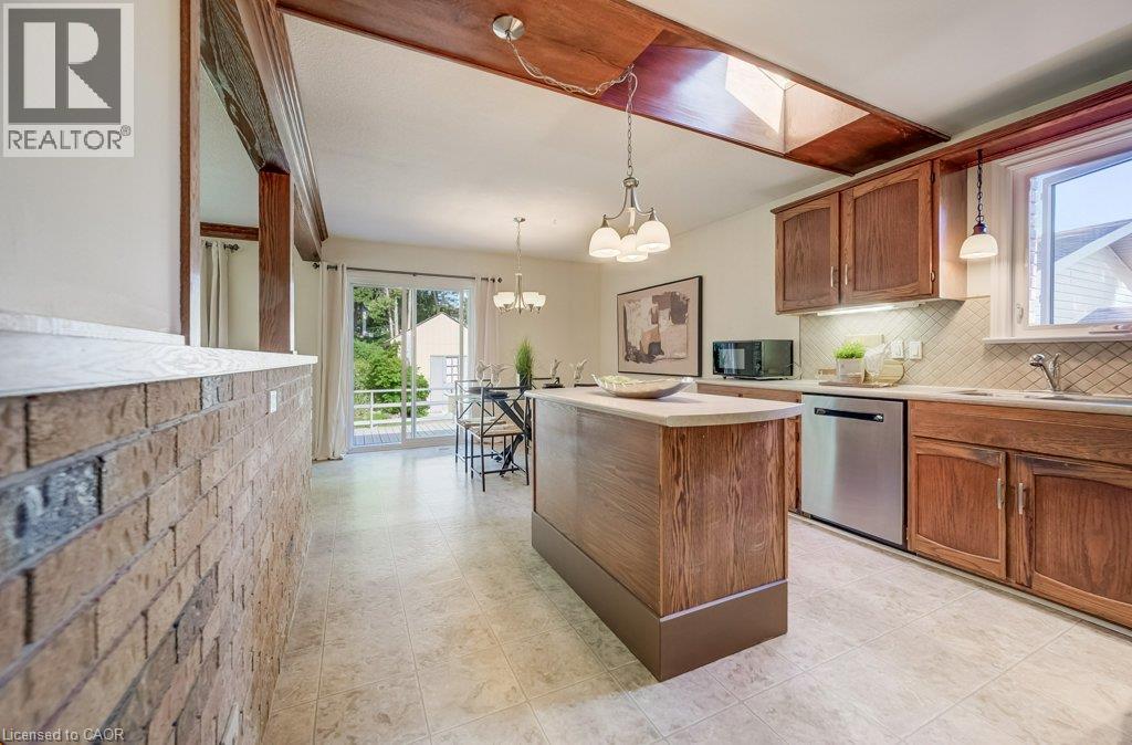 12 COBBLESTONE Street, Kitchener — photo 8